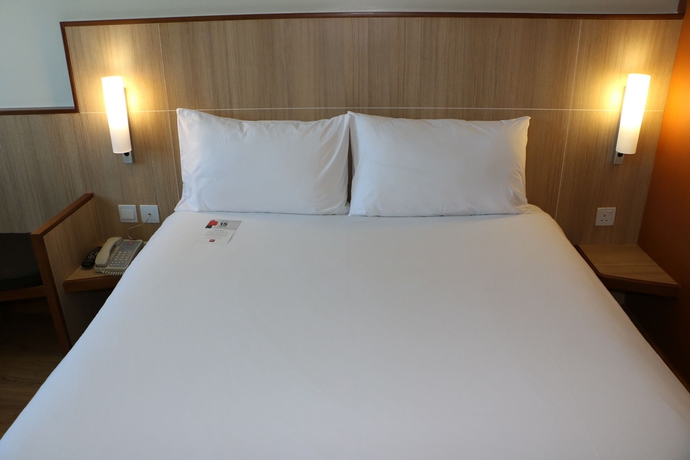 Imagen de la habitación del Hotel Ibis Al Barsha. Foto 8