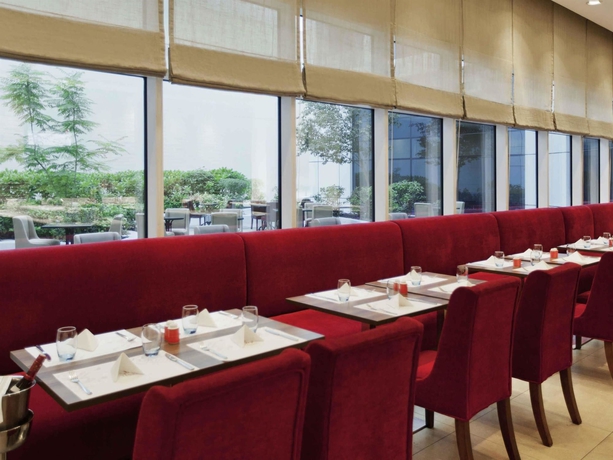 Imagen del bar/restaurante del Hotel Ibis Al Barsha. Foto 5