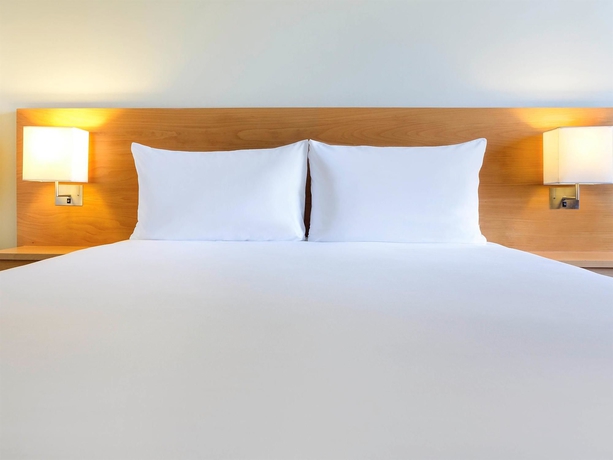 Imagen de la habitación del Hotel Ibis Al Rigga. Foto 12