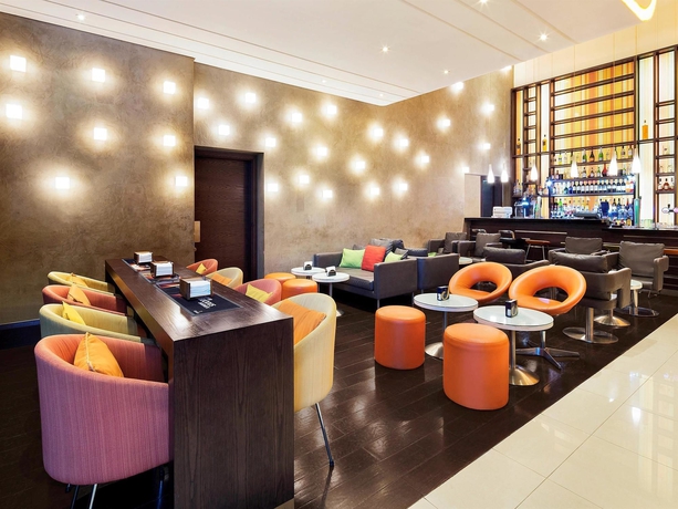 Imagen del bar/restaurante del Hotel Ibis Al Rigga. Foto 8