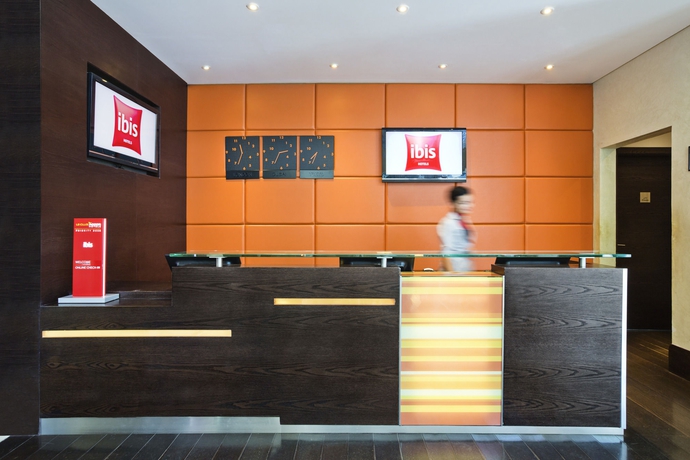 Imagen de los interiores del Hotel Ibis Al Rigga. Foto 16