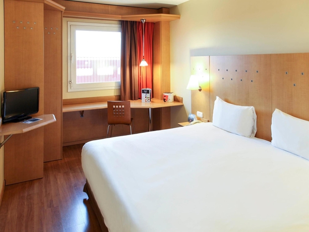 Imagen de la habitación del Hotel Ibis Alcalá De Henares La Garena. Foto 8