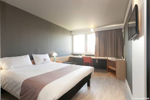 Imagen de la habitación del Hotel Ibis Ales Centre Ville. Foto 7