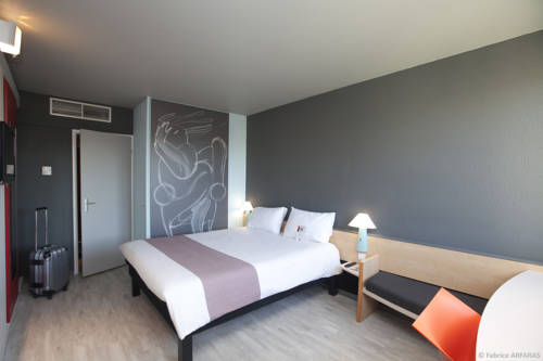 Imagen de la habitación del Hotel Ibis Ales Centre Ville. Foto 9