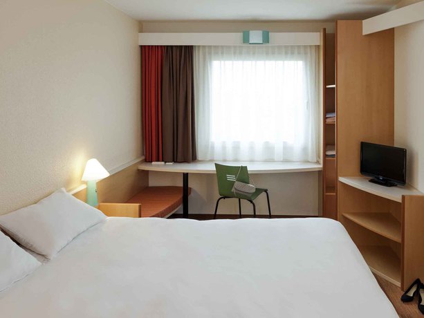 Imagen de la habitación del Hotel Ibis Alicante. Foto 8