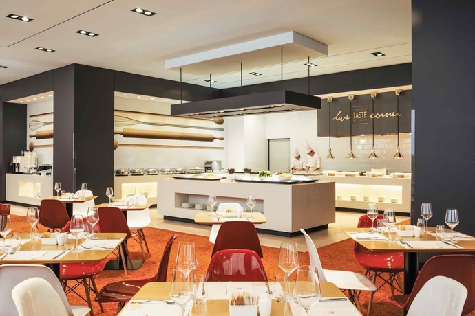 Imagen del bar/restaurante del Hotel Ibis Ambassador Seoul Insadong. Foto 3