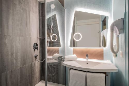 Imagen de la habitación del Hotel Ibis Amboise. Foto 6