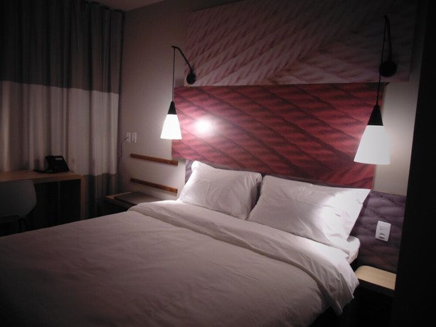 Imagen de la habitación del Hotel Ibis Americana. Foto 12