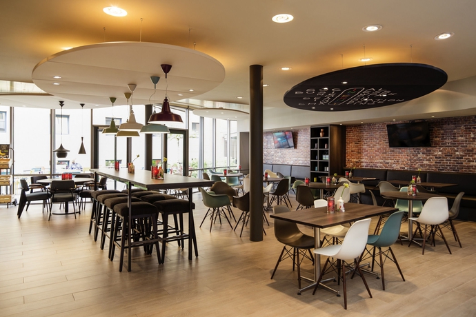 Imagen del bar/restaurante del Hotel Ibis Amsterdam Centre Stopera. Foto 7