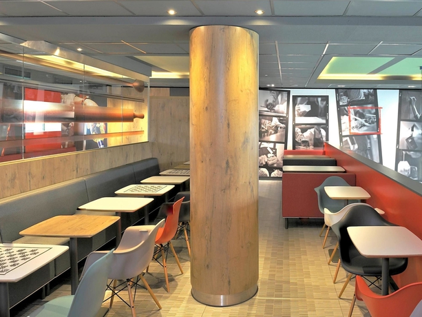 Imagen del bar/restaurante del Hotel Ibis Amsterdam City West. Foto 6