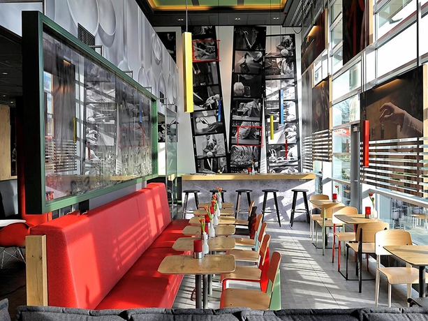 Imagen general del Hotel Ibis Amsterdam City West. Foto 2