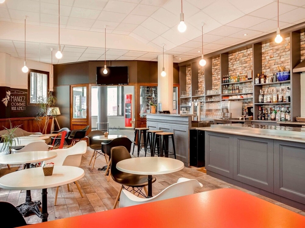 Imagen del bar/restaurante del Hotel Ibis Angers Centre Château. Foto 5