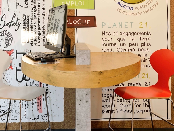 Imagen del bar/restaurante del Hotel Ibis Angouleme Nord. Foto 2