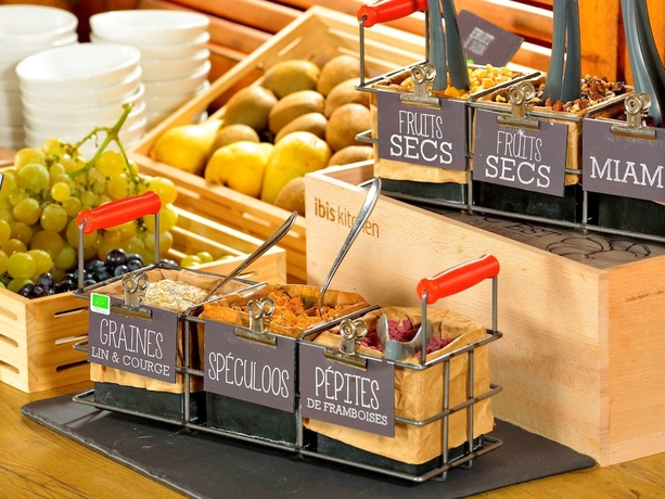 Imagen del bar/restaurante del Hotel Ibis Angouleme Nord. Foto 8