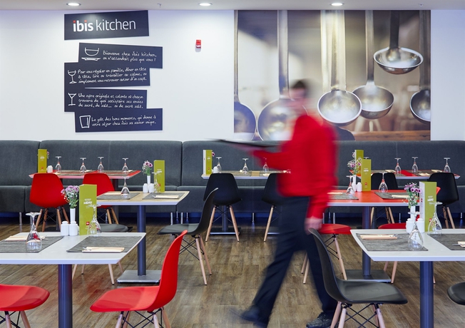 Imagen del bar/restaurante del Hotel Ibis Ankara Airport. Foto 5