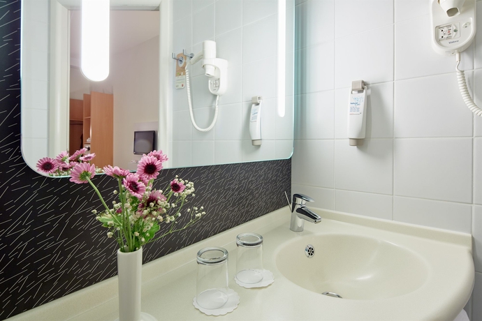 Imagen de la habitación del Hotel Ibis Ankara Airport. Foto 12