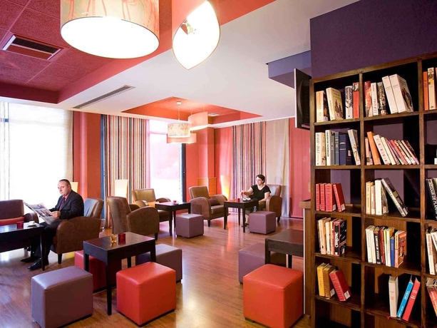 Imagen de los interiores del Hotel Ibis Annemasse. Foto 12