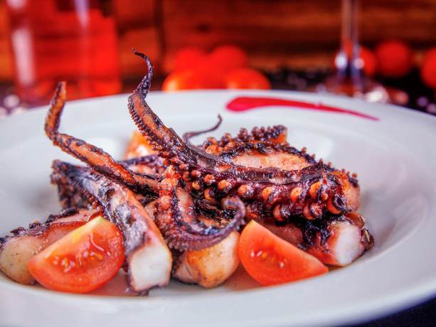 Imagen del bar/restaurante del Hotel Ibis Apartado. Foto 5