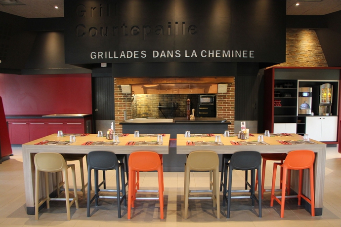 Imagen del bar/restaurante del Hotel Ibis Arcachon La Teste. Foto 5