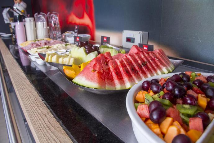 Imagen general del Hotel Ibis Asuncion. Foto 7