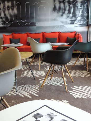 Imagen del bar/restaurante del Hotel Ibis Auray. Foto 3