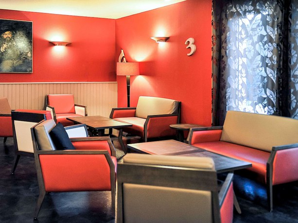 Imagen del bar/restaurante del Hotel Ibis Autun. Foto 14