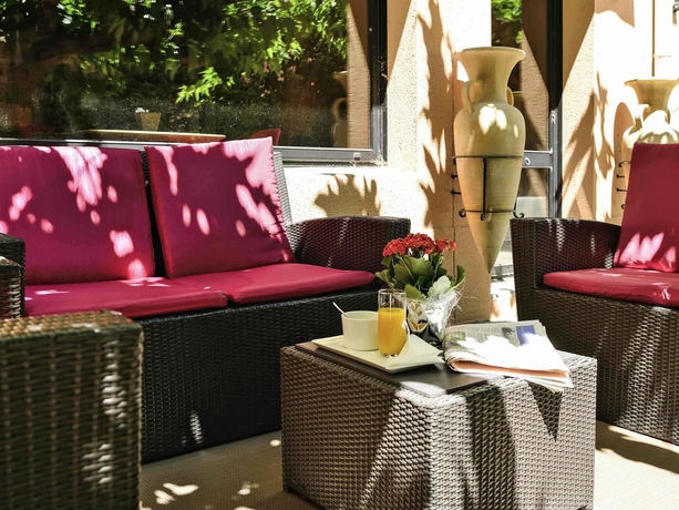 Imagen de los exteriores del Hotel Ibis Avignon Centre Pont De L'europe. Foto 15