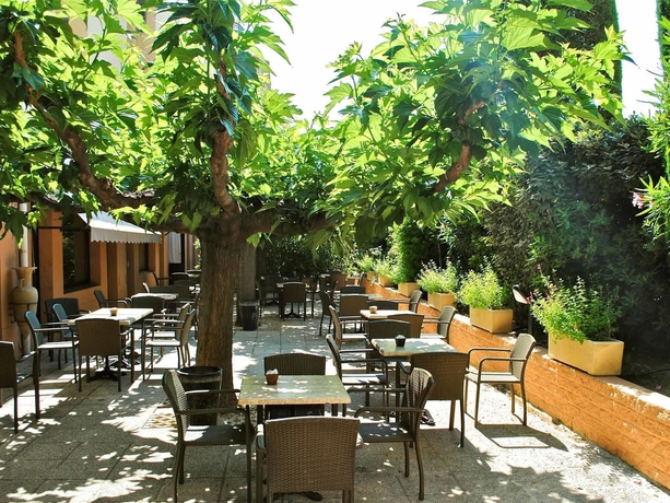 Imagen general del Hotel Ibis Avignon Centre Pont De L'europe. Foto 4