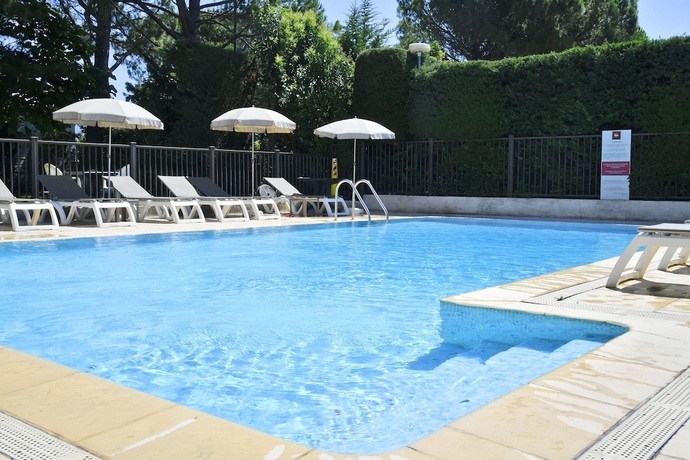 Imagen general del Hotel Ibis Avignon Sud. Foto 2