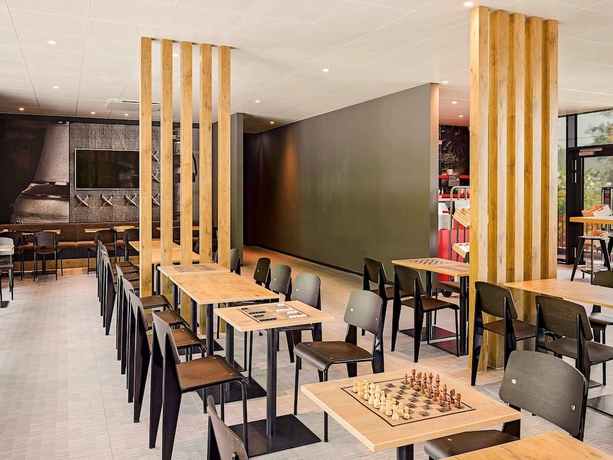 Imagen del bar/restaurante del Hotel Ibis Baden Neuenhof. Foto 5