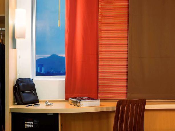 Imagen de la habitación del Hotel Ibis Bandung Pasteur. Foto 12