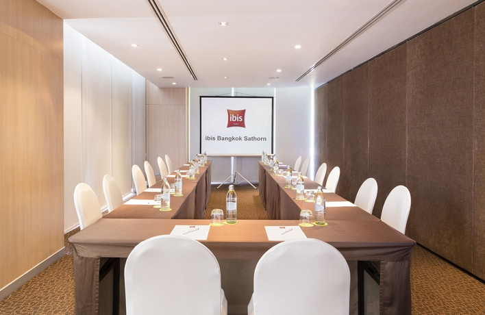 Imagen de los interiores del Hotel Ibis Bangkok Sathorn. Foto 13