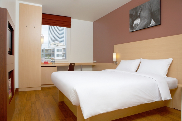 Imagen de la habitación del Hotel Ibis Bangkok Sathorn. Foto 12
