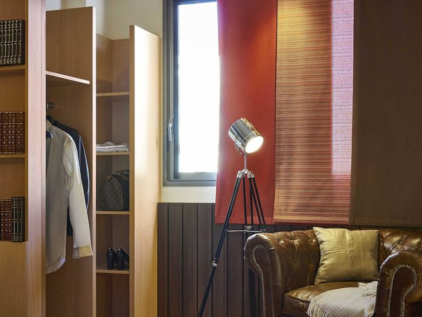 Imagen de la habitación del Hotel Ibis Barcelona Centro Sagrada Familia. Foto 17