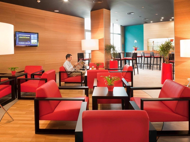 Imagen general del Hotel Ibis Barcelona Glories 22. Foto 2