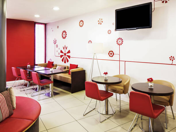 Imagen general del Hotel Ibis Barcelona Meridiana. Foto 4