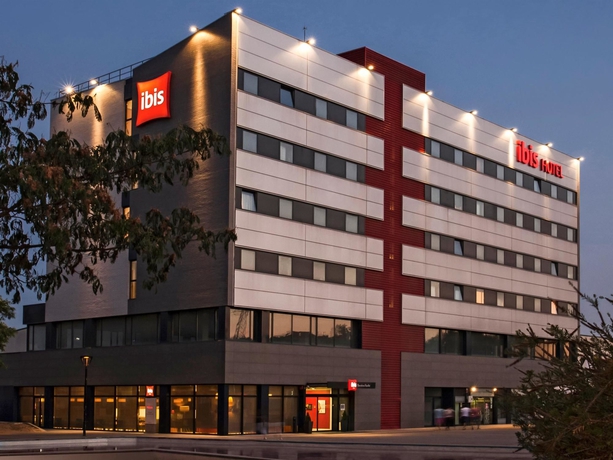 Imagen general del Hotel Ibis Barcelona Ripollet. Foto 5