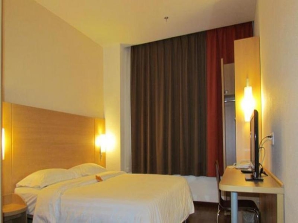 Imagen de la habitación del Hotel Ibis Beijing Jianguomen. Foto 6