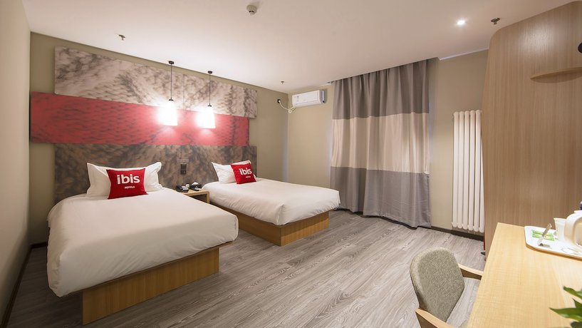 Imagen de los interiores del Hotel Ibis Beijing Tiantandongmen Metro Station. Foto 18