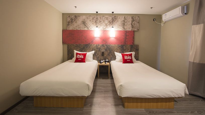 Imagen de los interiores del Hotel Ibis Beijing Tiantandongmen Metro Station. Foto 19