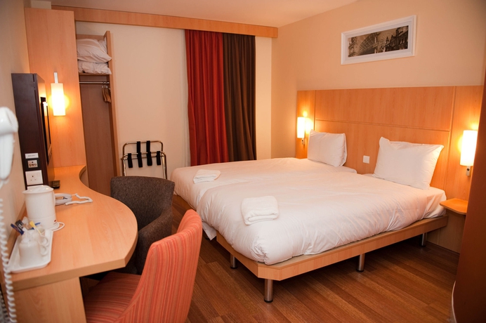 Imagen de la habitación del Hotel Ibis Belfast City Centre. Foto 10