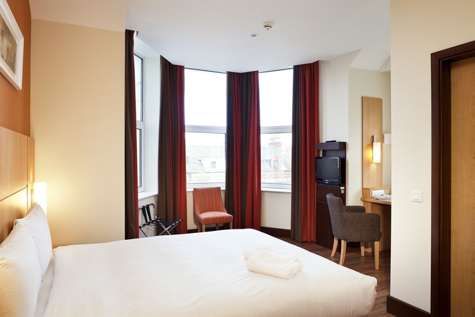 Imagen de la habitación del Hotel Ibis Belfast Queens Quarter. Foto 7