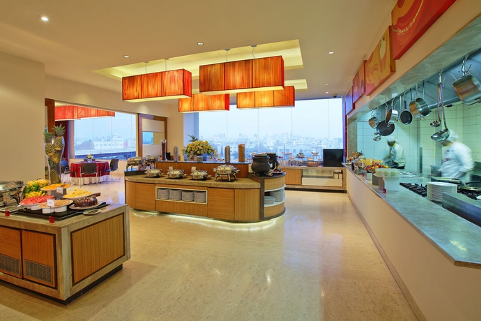 Imagen del bar/restaurante del Hotel Ibis Bengaluru Hosur Road. Foto 7