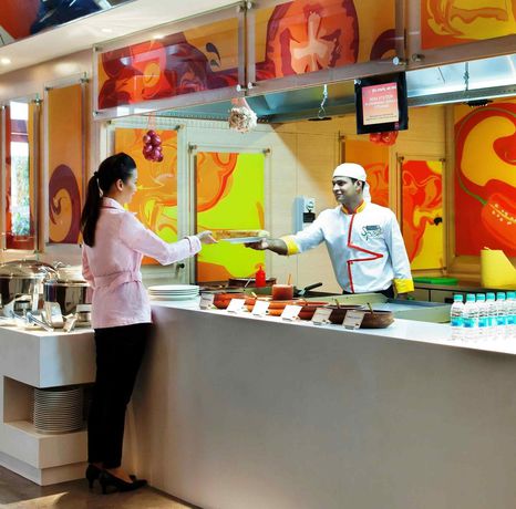 Imagen del bar/restaurante del Hotel Ibis Bengaluru Outer Ring Road. Foto 4