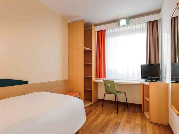 Imagen de la habitación del Hotel Ibis Berlin Messe. Foto 12