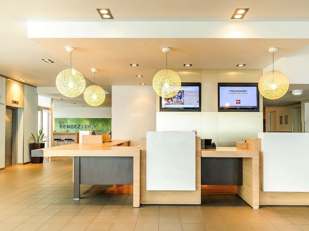 Imagen de los interiores del Hotel Ibis Berlin Messe. Foto 19