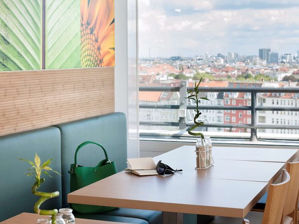 Imagen del bar/restaurante del Hotel Ibis Berlin Messe. Foto 4