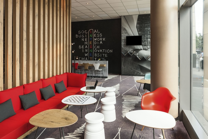 Imagen de los interiores del Hotel Ibis Berlin Spandau. Foto 16