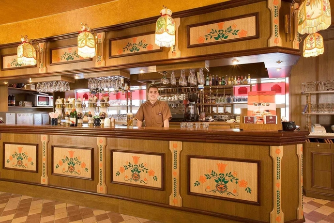 Imagen del bar/restaurante del Hotel Ibis Besancon La City. Foto 3