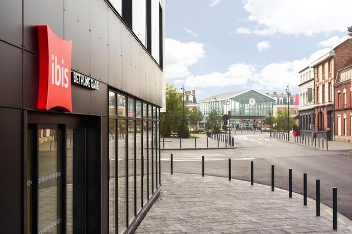 Imagen de los exteriores del Hotel Ibis Bethune Centre Gare. Foto 9